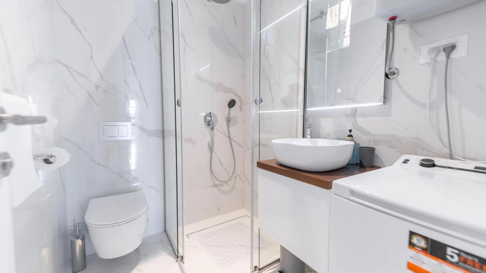 Villa Velebit - Luxury Apartment Steps Away From Adriatic Sea, With Private Pool And Stunning Views Vinjerac