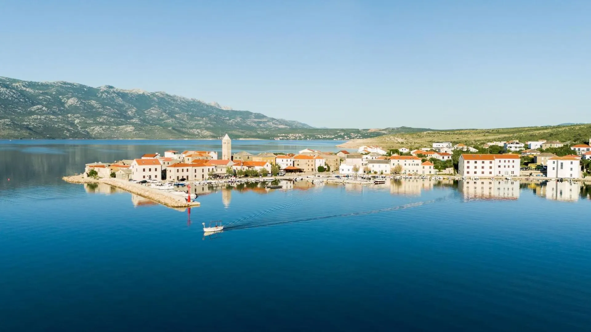 Villa Velebit - Luxury Apartment Steps Away From Adriatic Sea, With Private Pool And Stunning Views Vinjerac Croatia