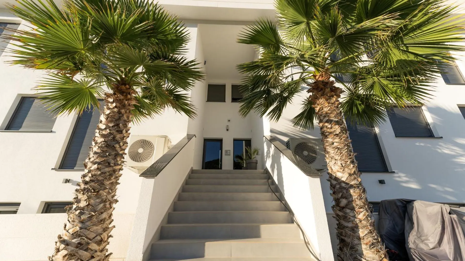 Villa Velebit - Luxury Apartment Steps Away From Adriatic Sea, With Private Pool And Stunning Views Vinjerac