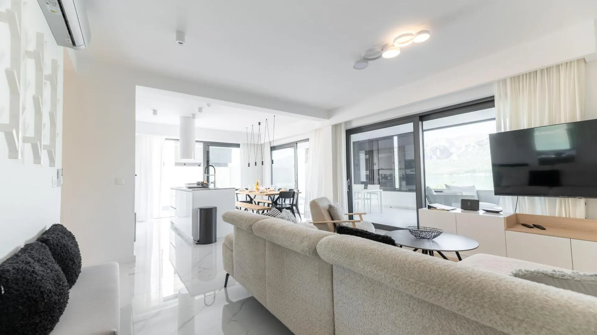 Villa Velebit - Luxury Apartment Steps Away From Adriatic Sea, With Private Pool And Stunning Views Vinjerac